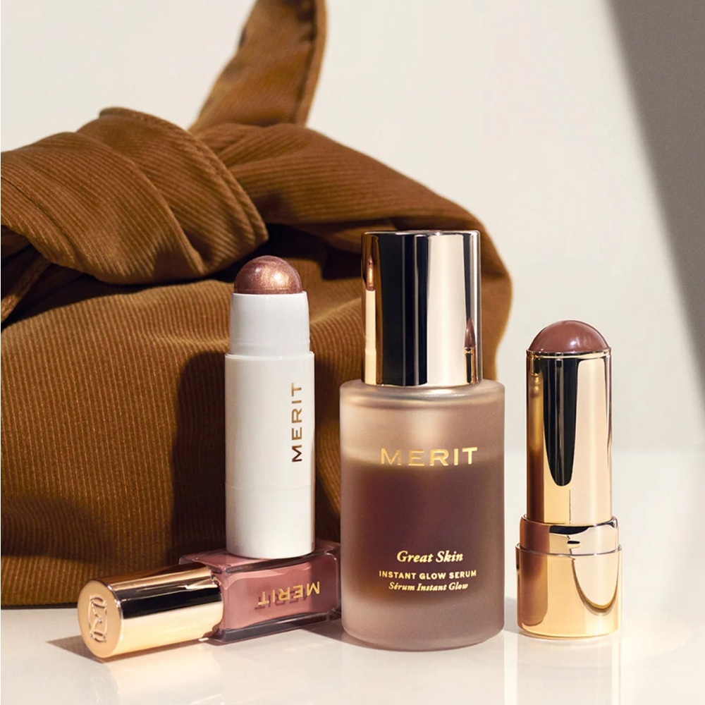 Merit Signature Bag